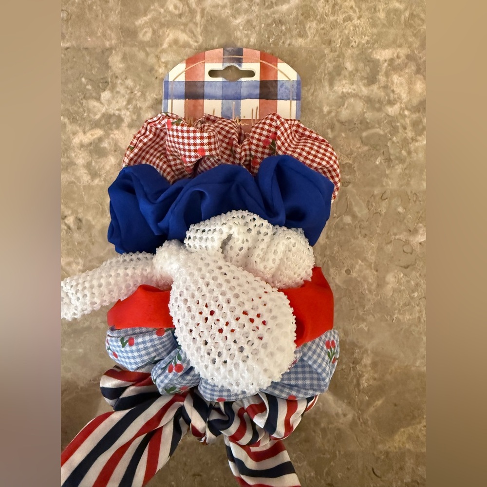 Nicole Miller Patriotic Scrunchies-Pack of 6. NWT